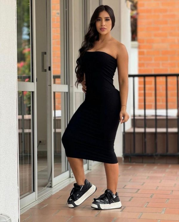 VESTIDO LARGO TIRITAS LISO